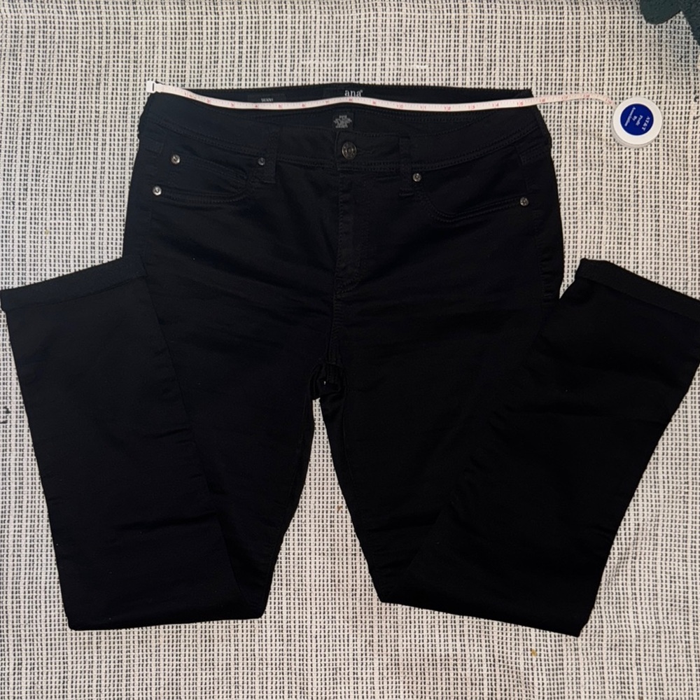 a.n.a Black Skinny Jeans with Rich Color